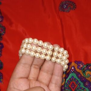 Elegant Cream Pearl Bracelet